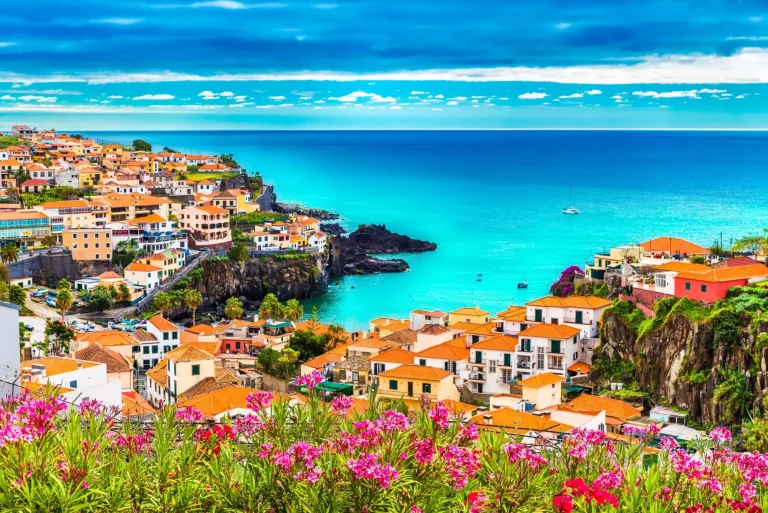 Fiets door de weelderige landschappen van Madeira