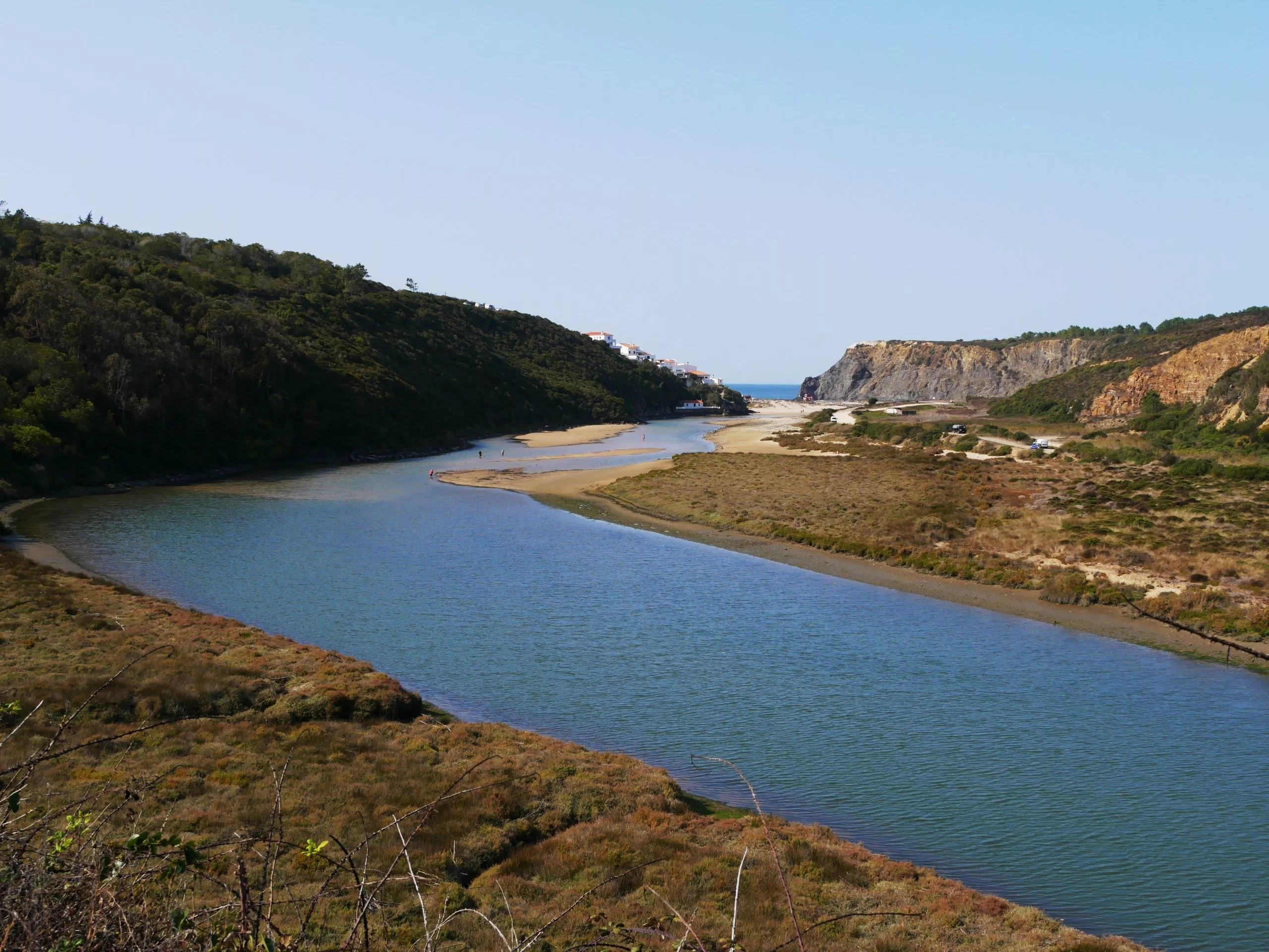 Rivière de la Seixe à Odeceixe dans la région de l'Alentejo au sud du Portugal